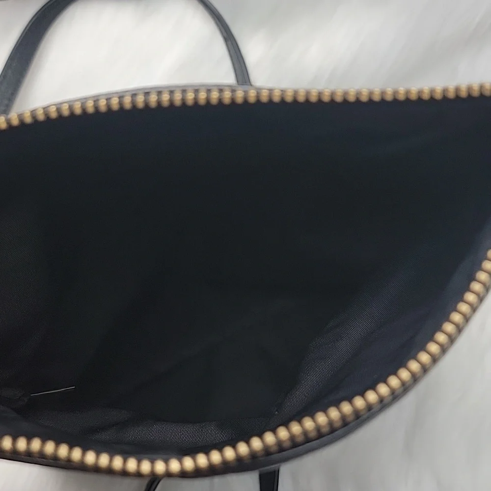 TORY BURCH‎ Thea Black Pebble Grain Fold Over Mini Date Designer Crossbody Bag